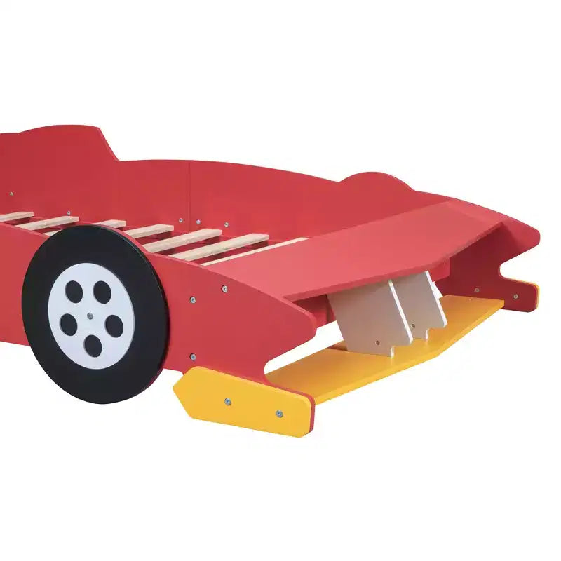 Lit plateforme simple en forme de voiture de course avec roulettes, au design unique