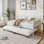 Cadre de lit de repos double avec lit gigogne, tête de lit florale et lattes en acier robustes, idéal pour les salons et les chambres d'amis, doré
